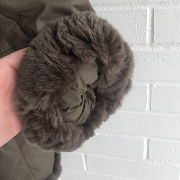 Rare Weekend MaxMara Rabbit Fur Trim Down Coat - Picture 4 of 7